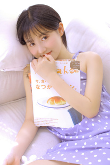 日本年轻的妈妈