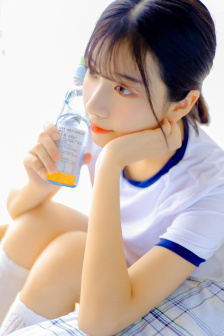 爱内梨花
